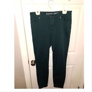 Gorgeous Hunter Green skinny jegging